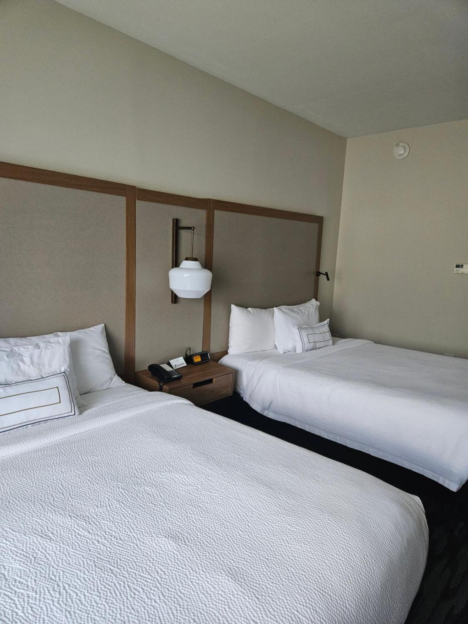 Fairfield Inn & Suites By Marriott Атенс Экстерьер фото