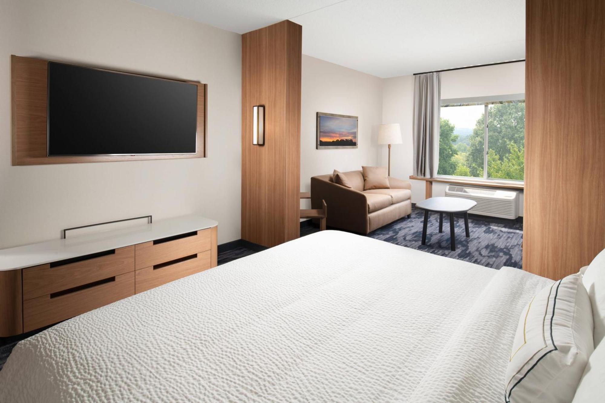 Fairfield Inn & Suites By Marriott Атенс Экстерьер фото
