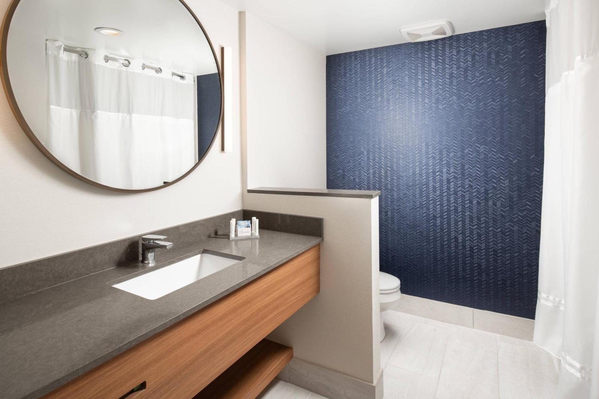Fairfield Inn & Suites By Marriott Атенс Экстерьер фото