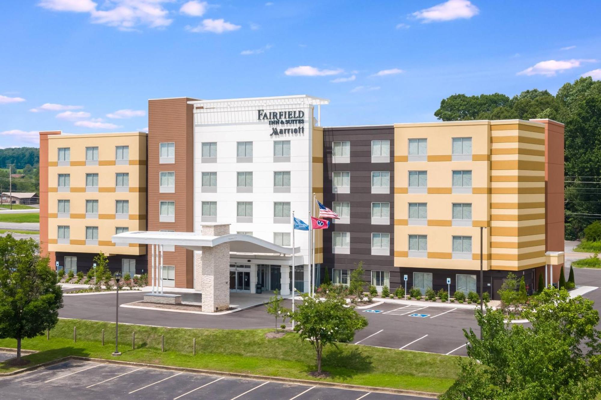 Fairfield Inn & Suites By Marriott Атенс Экстерьер фото